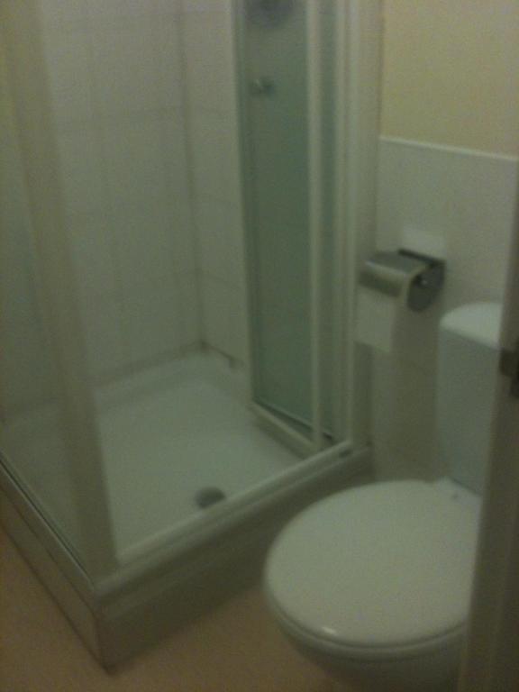 Mersey Hotel Widnes Szoba fotó